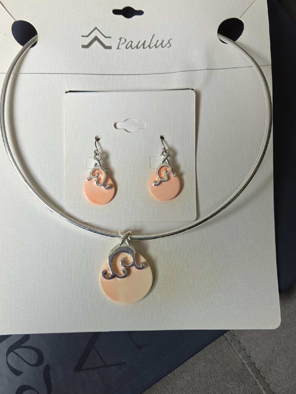 Paulus Necklace & Earring Set. NWT.